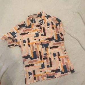 Men’s short sleeve lightweight shirt. Lightly used.